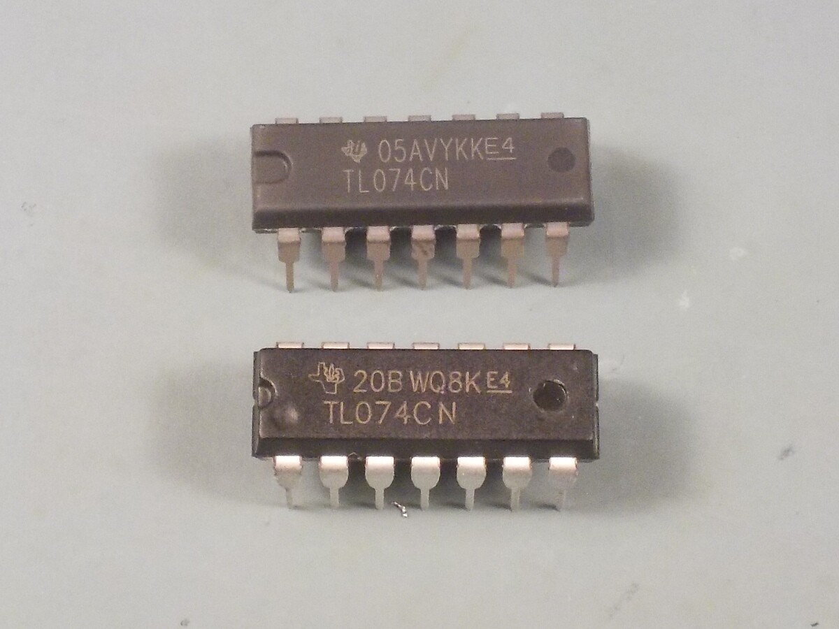 image of real and fake TL074 chips, top